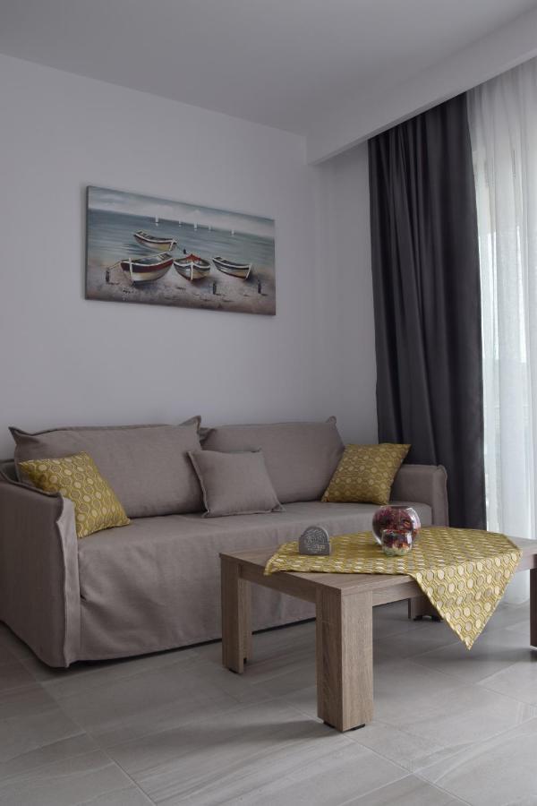 Anemoni Apartments Плакиас Экстерьер фото
